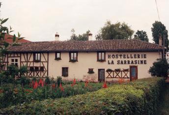 Hostellerie Sarrasine - Macon Est Replonges Buitenkant foto